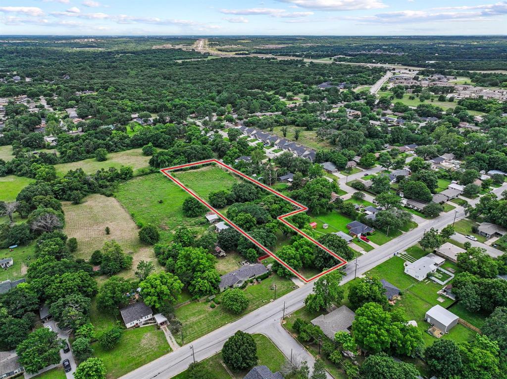2406 Loy Lake Road Denison, TX 75020 - Photo 2 of 33