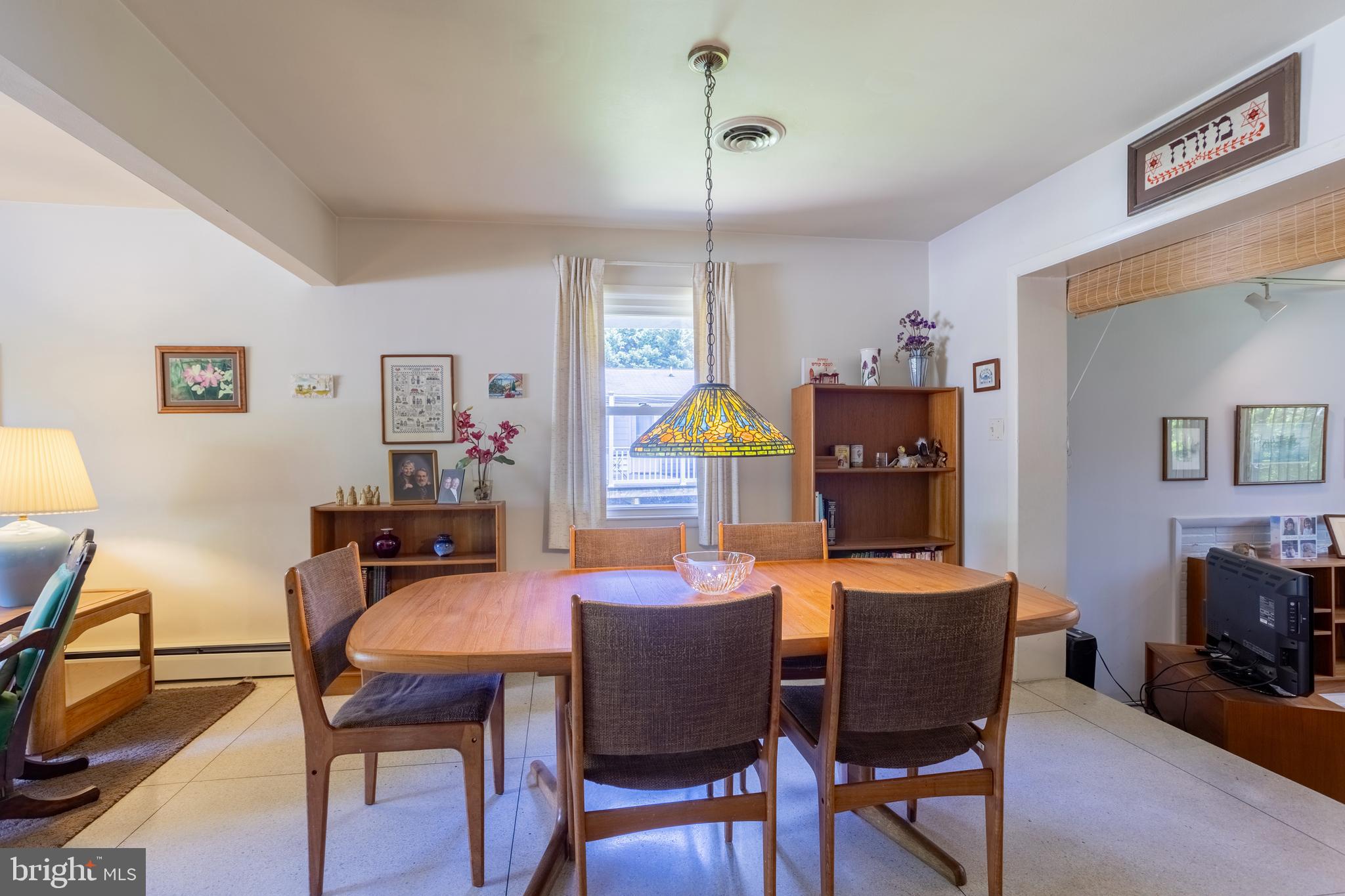 6609 Amleigh Road Baltimore, MD 21209 - Photo 14 of 44