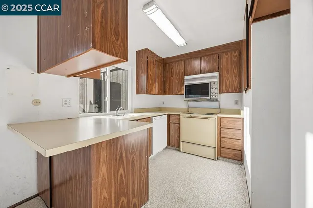 $599,000 | 2840 Royal Ann Lane, Concord, CA 94518