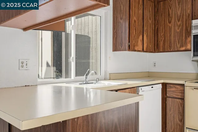 $599,000 | 2840 Royal Ann Lane, Concord, CA 94518