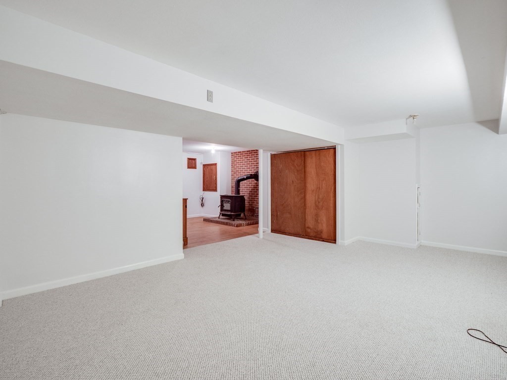 145 Coburn Road Tyngsborough, MA 01879 - Photo 33 of 41