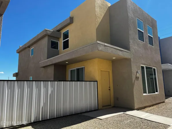 $1,950 | 1868 South Poetry Lane, Tucson, AZ 85711