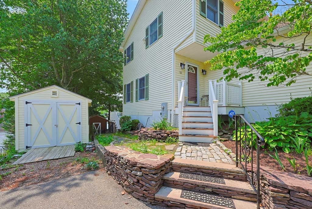 82 Ridge Road Foxboro, MA 02035 - Photo 5 of 32
