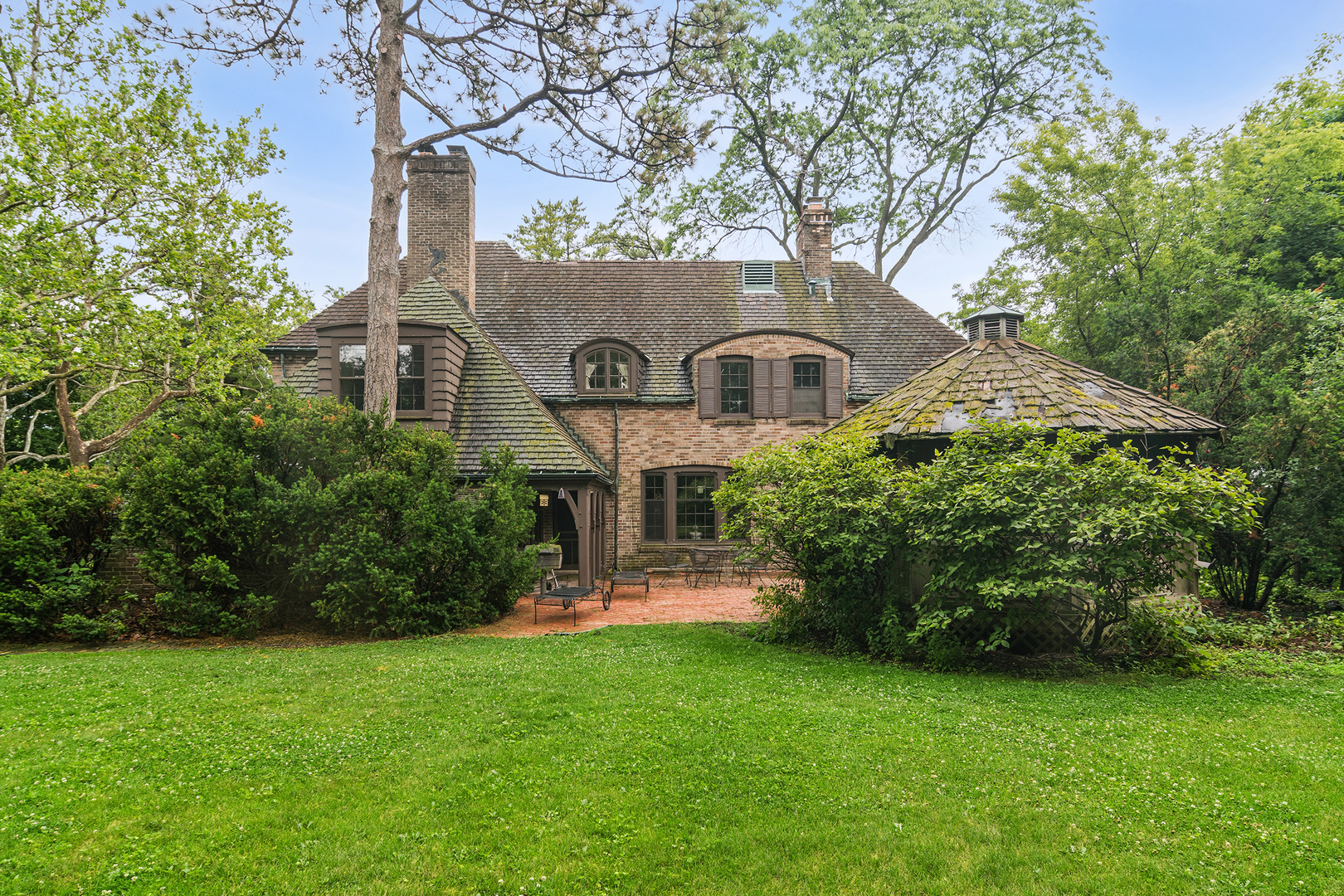 102 Pine Road Barrington, IL 60010 - Photo 2 of 30