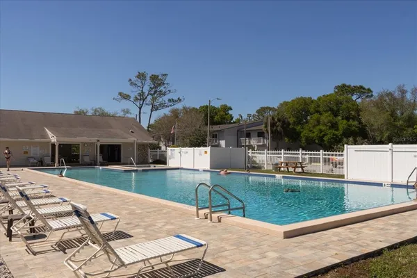 $225,000 | 6420 92nd Place North, Unit 1202, Pinellas Park, FL 33782