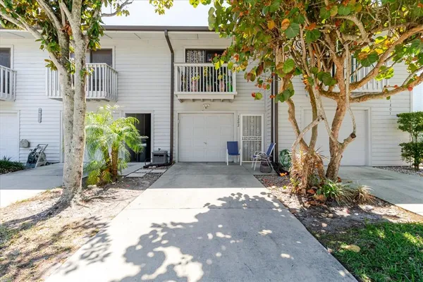 $225,000 | 6420 92nd Place North, Unit 1202, Pinellas Park, FL 33782