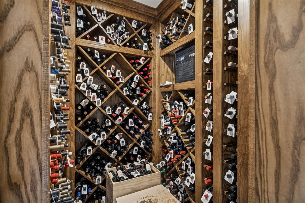 8212 Midway Road Dallas, TX 75209 - Photo 11 of 30