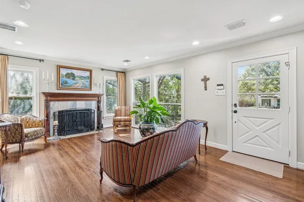 $1,995,000 | 8212 Midway Road, Dallas, TX 75209