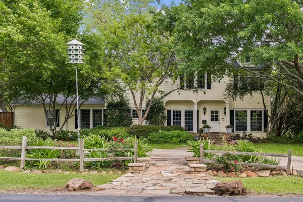 $1,995,000 | 8212 Midway Road, Dallas, TX 75209