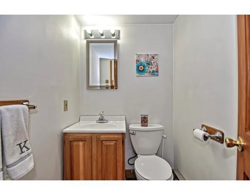 10 Merriwether Road Worcester, MA 01602 - Photo 15 of 23 Gallery Image 15