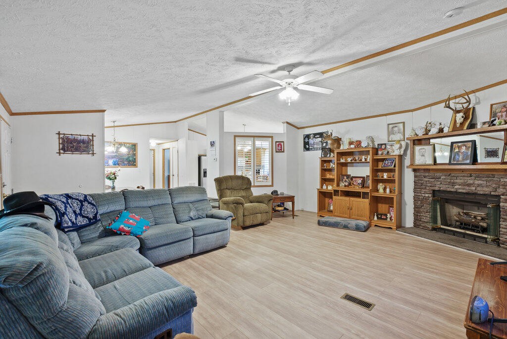 214 Hugh Allison Road Pikeville, TN 37367 - Photo 7 of 38 Gallery Image 7