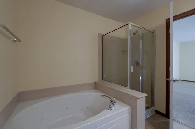 $300,000 | 3352 Hazel Trail, Unit E, Woodbury, MN 55129