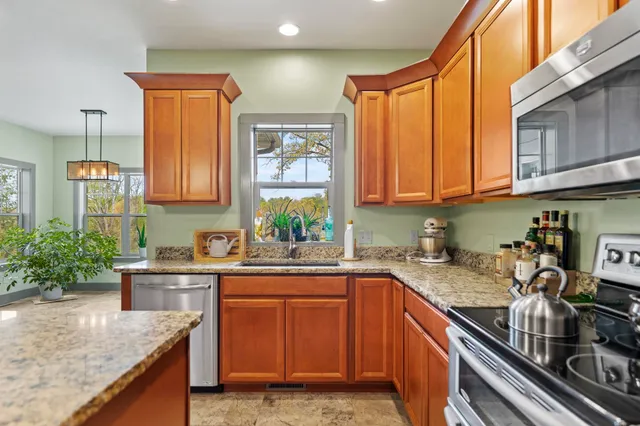 $629,500 | 166 South Rocky Hill Road, Galena, IL 61036