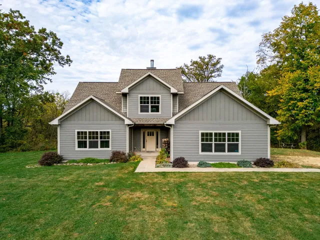 $629,500 | 166 South Rocky Hill Road, Galena, IL 61036