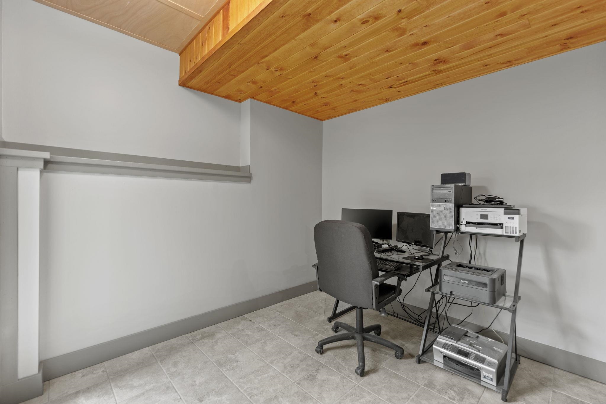 166 South Rocky Hill Road Galena, IL 61036 - Photo 31 of 57 a view of a workspace with furniture