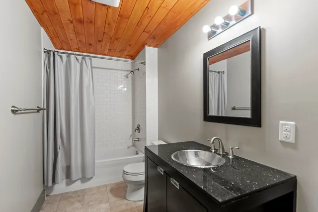 $629,500 | 166 South Rocky Hill Road, Galena, IL 61036