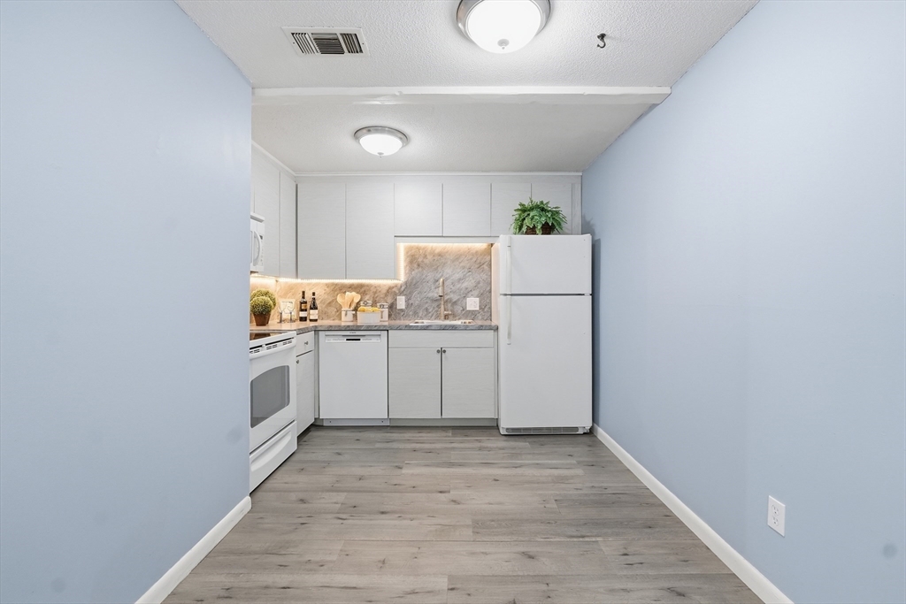 176 Maple Avenue, Unit 136 Rutland, MA 01543 - Photo 14 of 32 Gallery Image 14