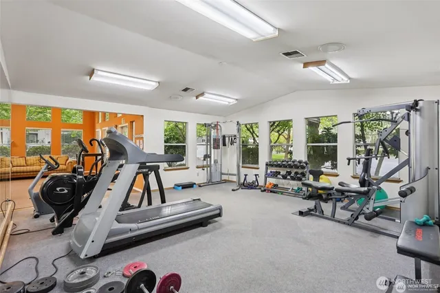 $1,900 | 6700 Northeast 182nd Street, Unit A208, Kenmore, WA 98028