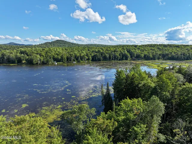 $190,000 | 427 Woody's Road, Newcomb, NY 12852