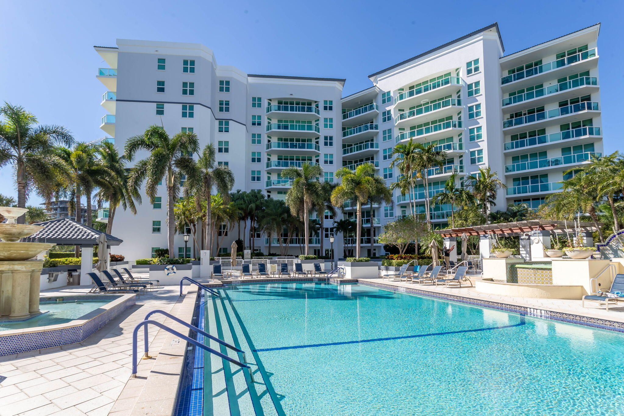 500 Southeast Mizner Boulevard, Unit A209 Boca Raton, FL 33432 - Photo 2 of 49 4-web-or-mls-IMG_8183-HDR
