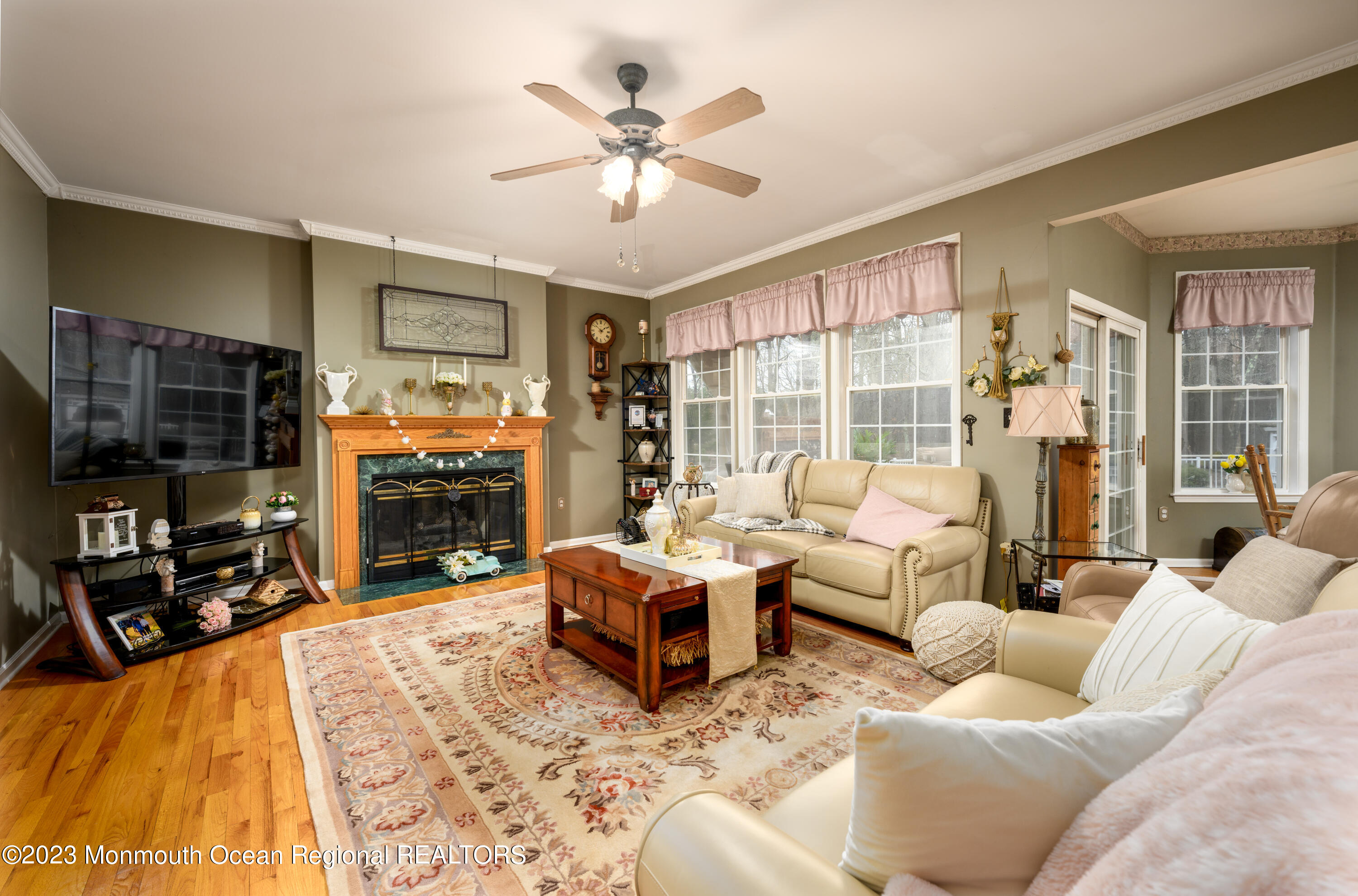 22 Amanda Lane Howell, NJ 07731 - Photo 12 of 53 22_Amanda_Ln-14