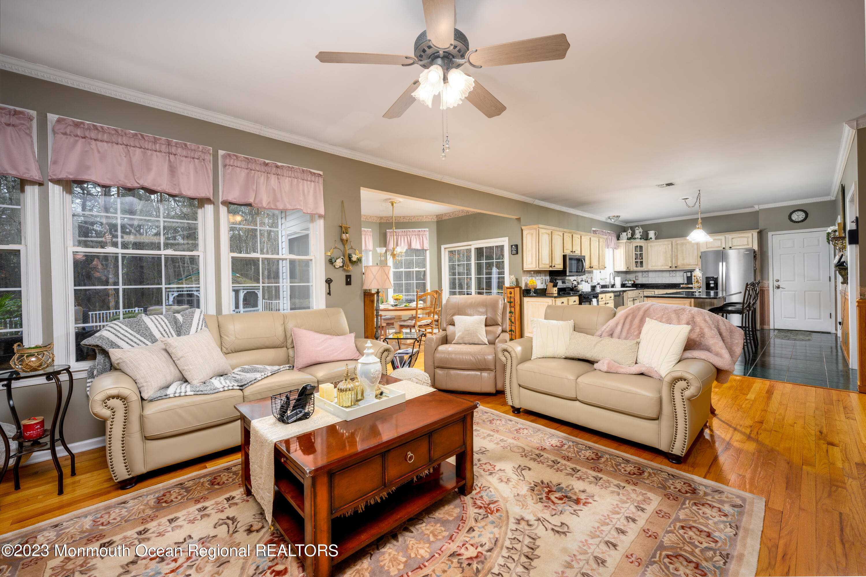 22 Amanda Lane Howell, NJ 07731 - Photo 13 of 53 22_Amanda_Ln-15