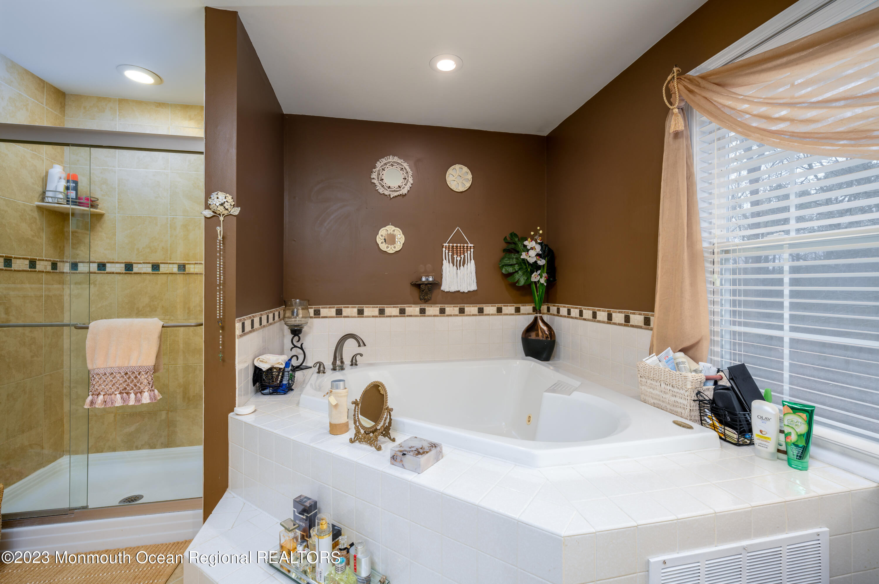 22 Amanda Lane Howell, NJ 07731 - Photo 19 of 53 22_Amanda_Ln-30