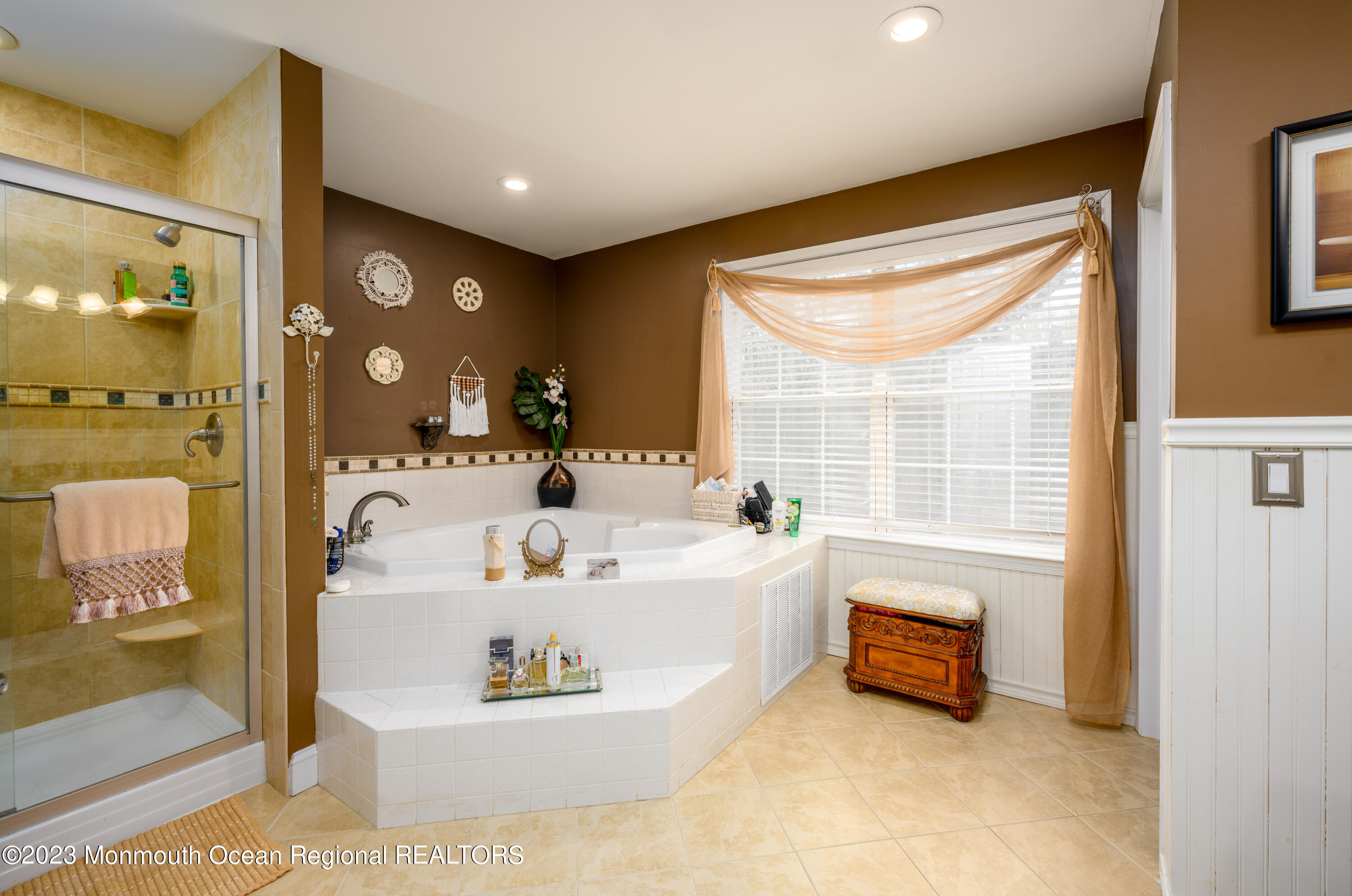 22 Amanda Lane Howell, NJ 07731 - Photo 20 of 53 22_Amanda_Ln-28