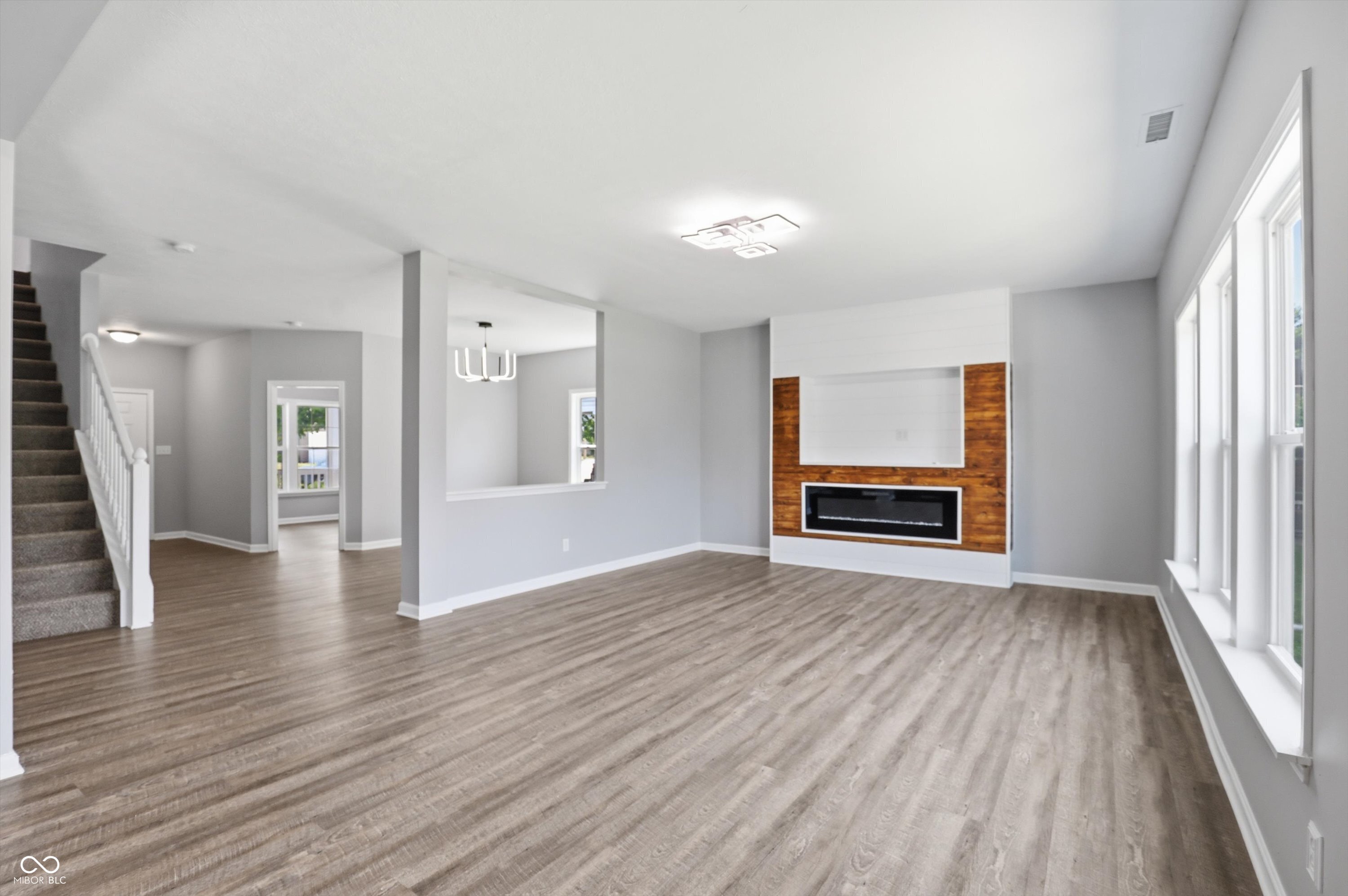 8324 Fieldfare Way Indianapolis, IN 46237 - Photo 3 of 22