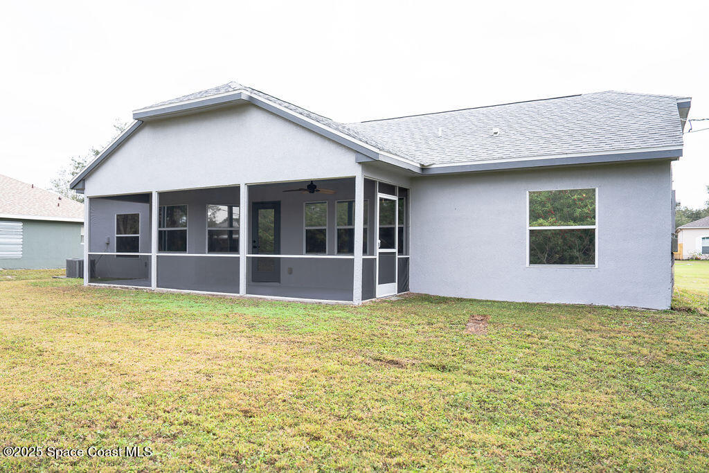 272 Delake Road Northwest Palm Bay, FL 32907 - Photo 18 of 18 Rear Elevation