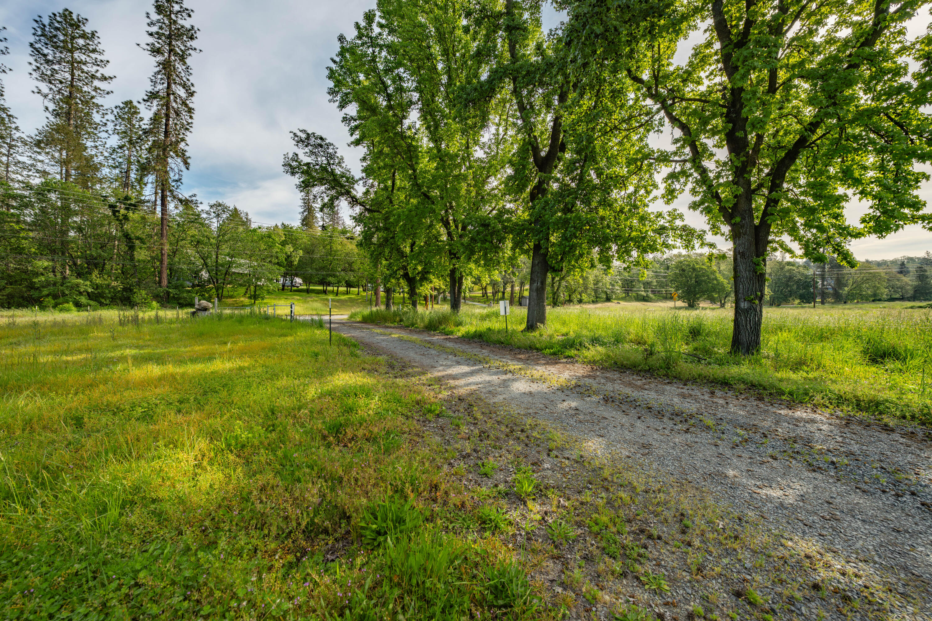 6531 Lower River Road Grants Pass, OR 97526 - Photo 48 of 63