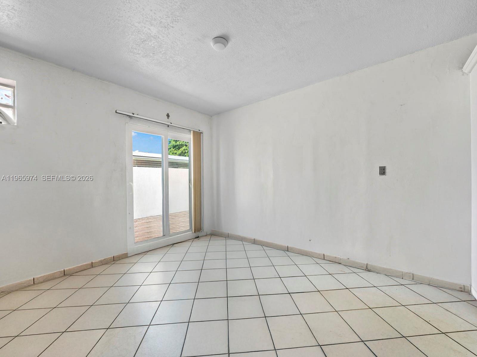 655 West 70 Place Hialeah, FL 33014 - Photo 23 of 40