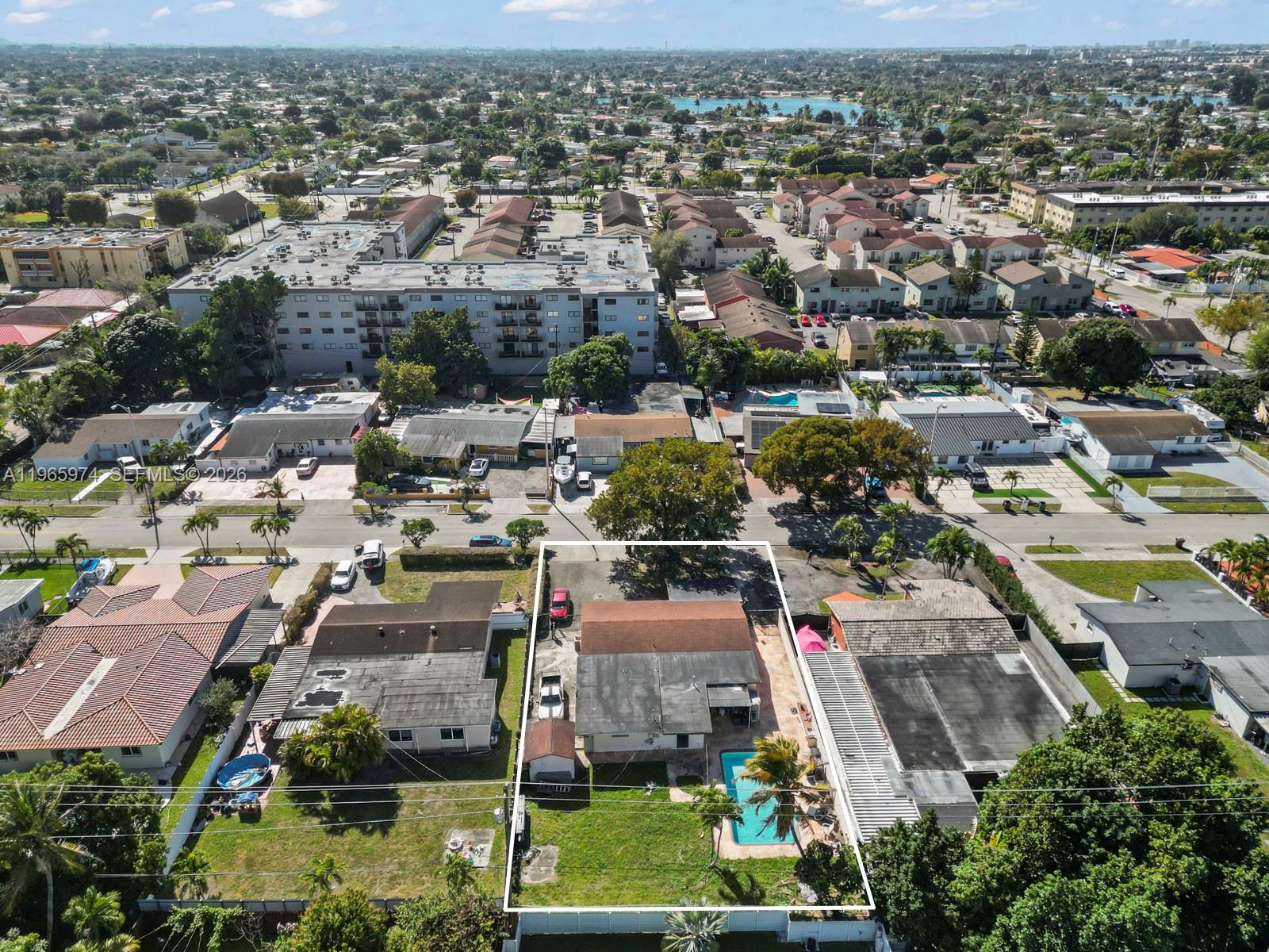 655 West 70 Place Hialeah, FL 33014 - Photo 8 of 40