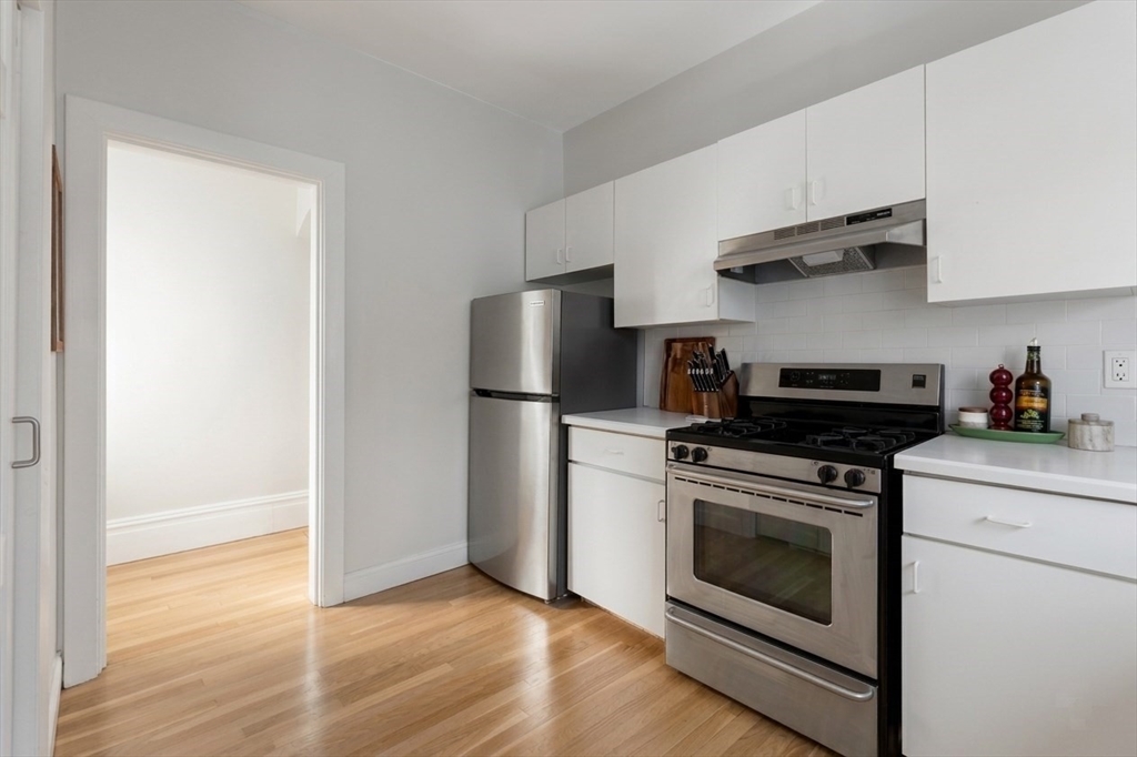 176 Naples Road, Unit 7 Brookline, MA 02446 - Photo 10 of 15