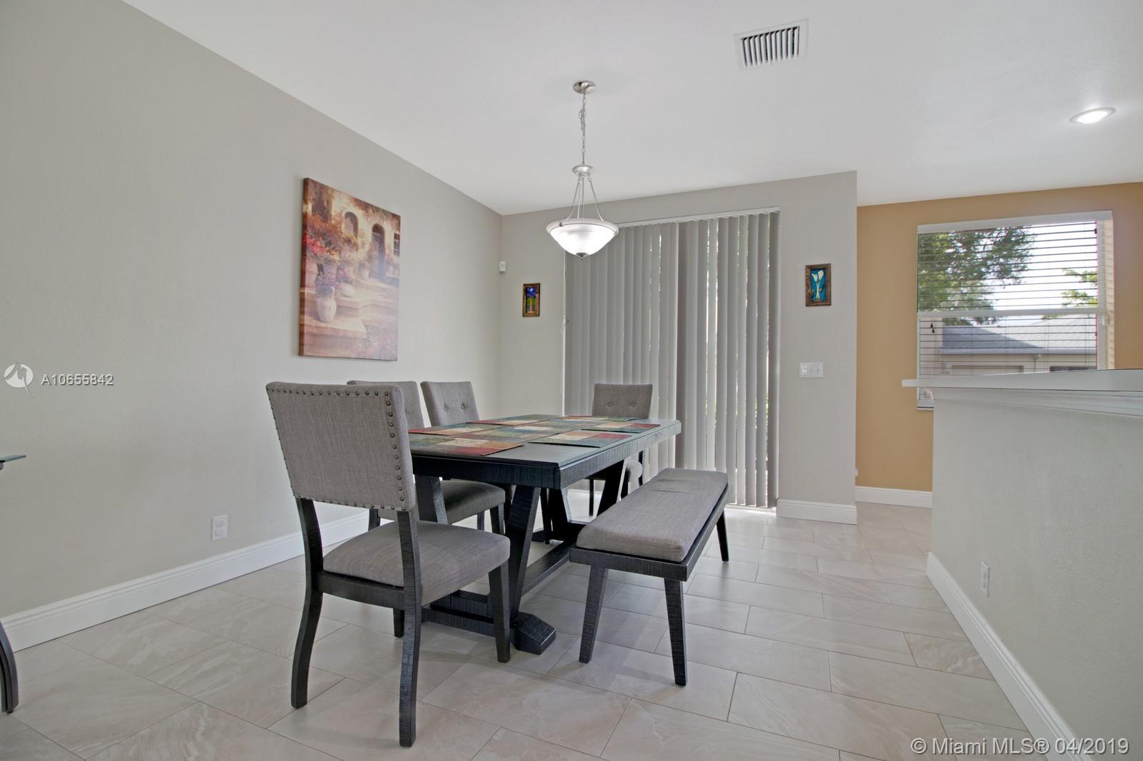 10871 Palm Ridge Lane Tamarac, FL 33321 - Photo 11 of 39 Gallery Image 11