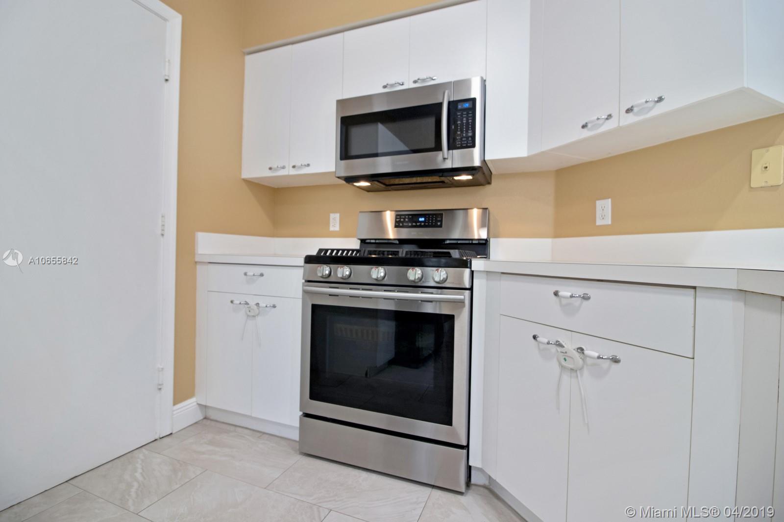 10871 Palm Ridge Lane Tamarac, FL 33321 - Photo 17 of 39 Gallery Image 17