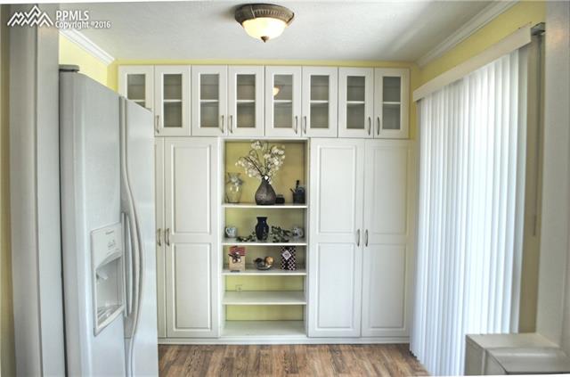 4435 Chaparral Road Colorado Springs, CO 80917 - Photo 8 of 32 Gallery Image 8