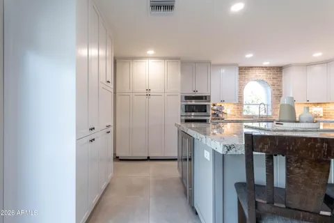 $925,000 | 9618 North 35th Place, Phoenix, AZ 85028