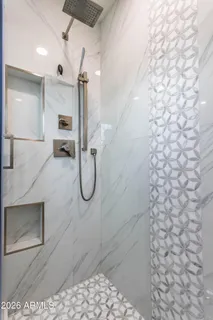 $925,000 | 9618 North 35th Place, Phoenix, AZ 85028