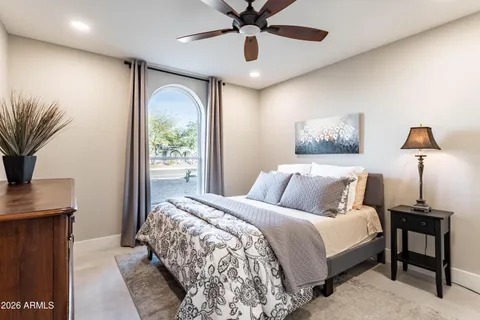 $925,000 | 9618 North 35th Place, Phoenix, AZ 85028