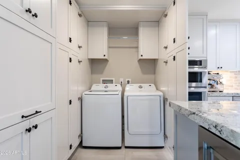 $925,000 | 9618 North 35th Place, Phoenix, AZ 85028