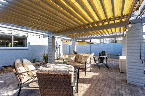 $925,000 | 9618 North 35th Place, Phoenix, AZ 85028