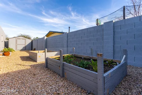 $925,000 | 9618 North 35th Place, Phoenix, AZ 85028