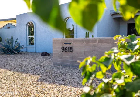 $925,000 | 9618 North 35th Place, Phoenix, AZ 85028