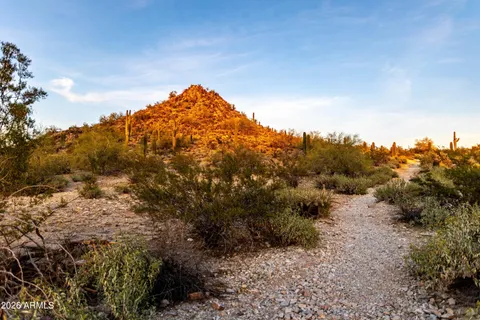 $925,000 | 9618 North 35th Place, Phoenix, AZ 85028