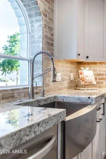 $925,000 | 9618 North 35th Place, Phoenix, AZ 85028