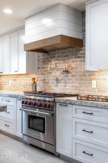 $925,000 | 9618 North 35th Place, Phoenix, AZ 85028