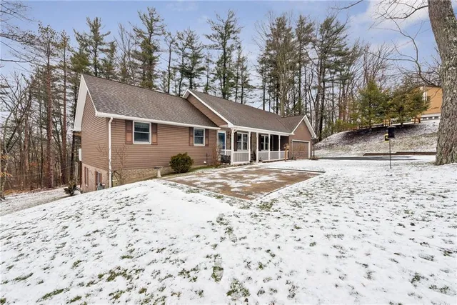 $420,000 | 110 Westview Drive, Ligonier, PA 15658
