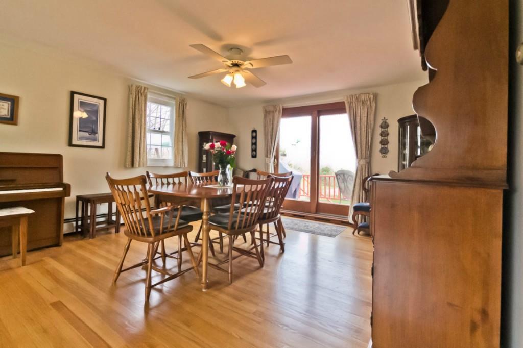 2 Highview Road Cape Elizabeth, ME 04107 - Photo 7 of 29 Dining Room with sliders to deck