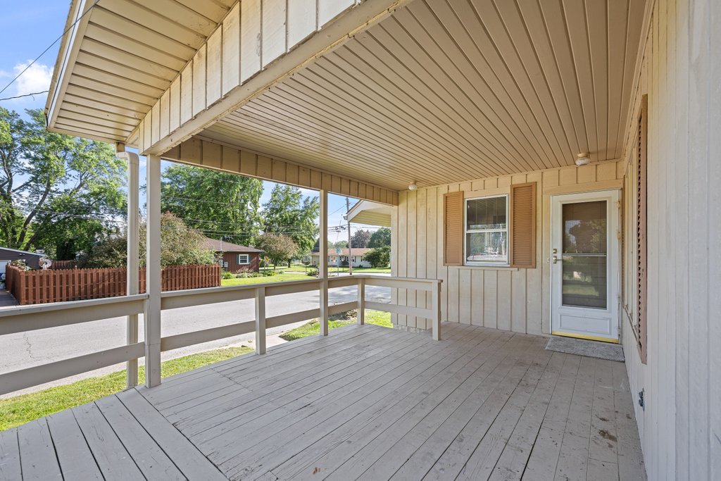 437 12th Street Silvis, IL 61282 - Photo 8 of 41